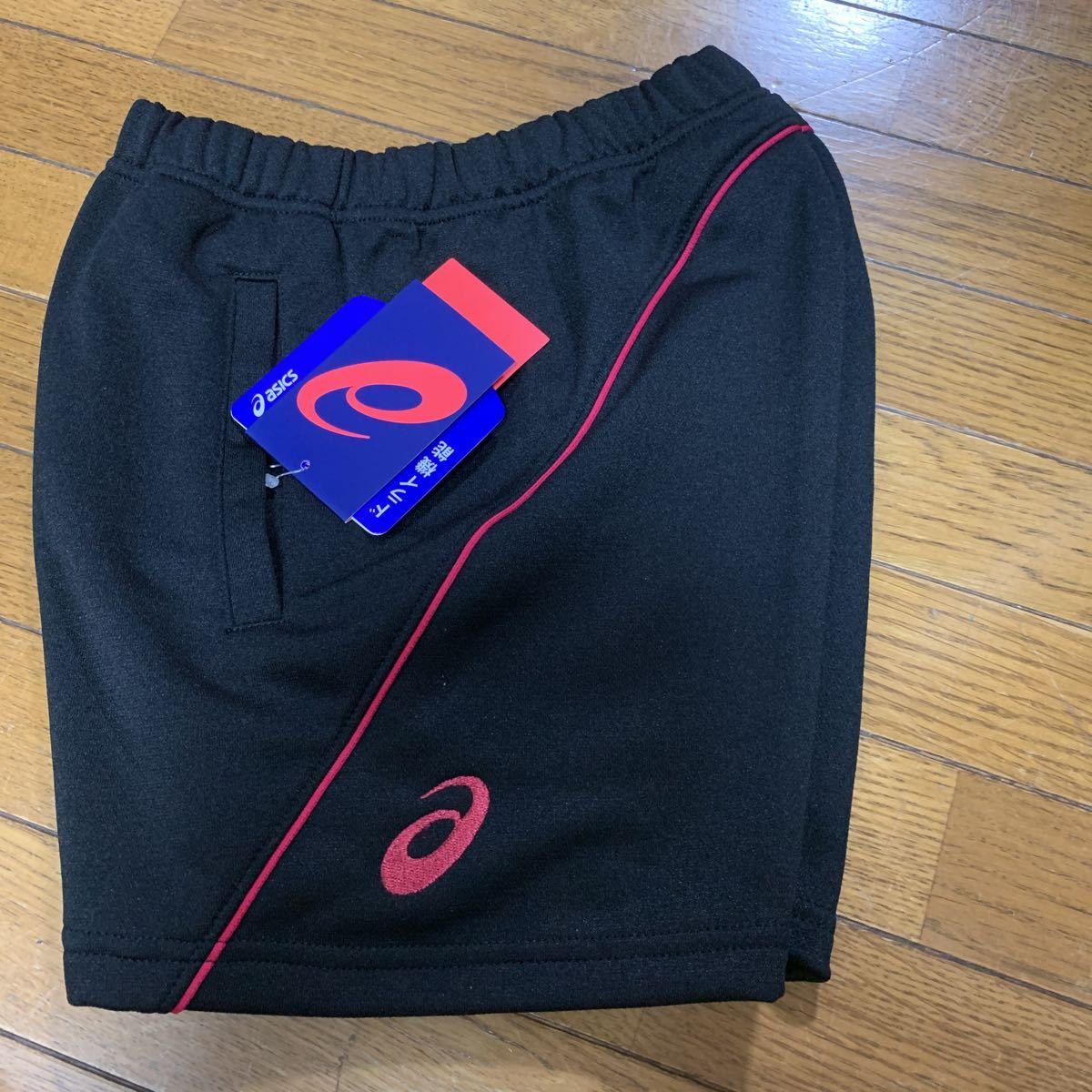 ★新品未使用★アシックス ハーフパンツ　サイズS_4