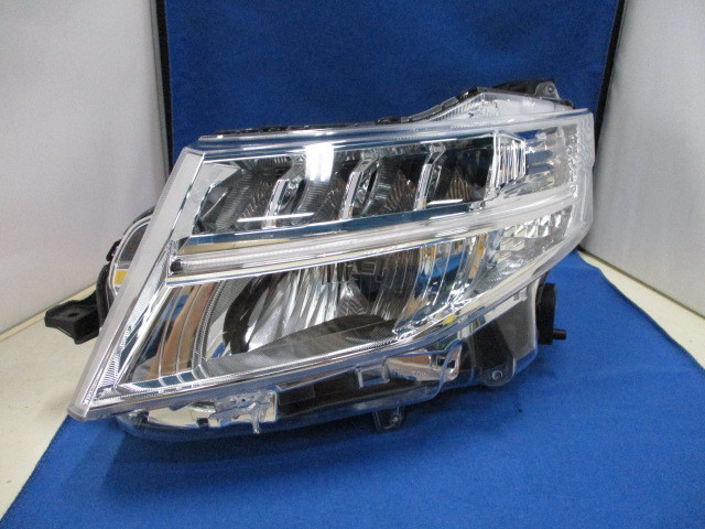 低価】 トヨタ ROOMY/ルーミー M900A/M910A 左ライト/左ヘッドライト