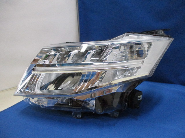低価】 トヨタ ROOMY/ルーミー M900A/M910A 左ライト/左ヘッドライト