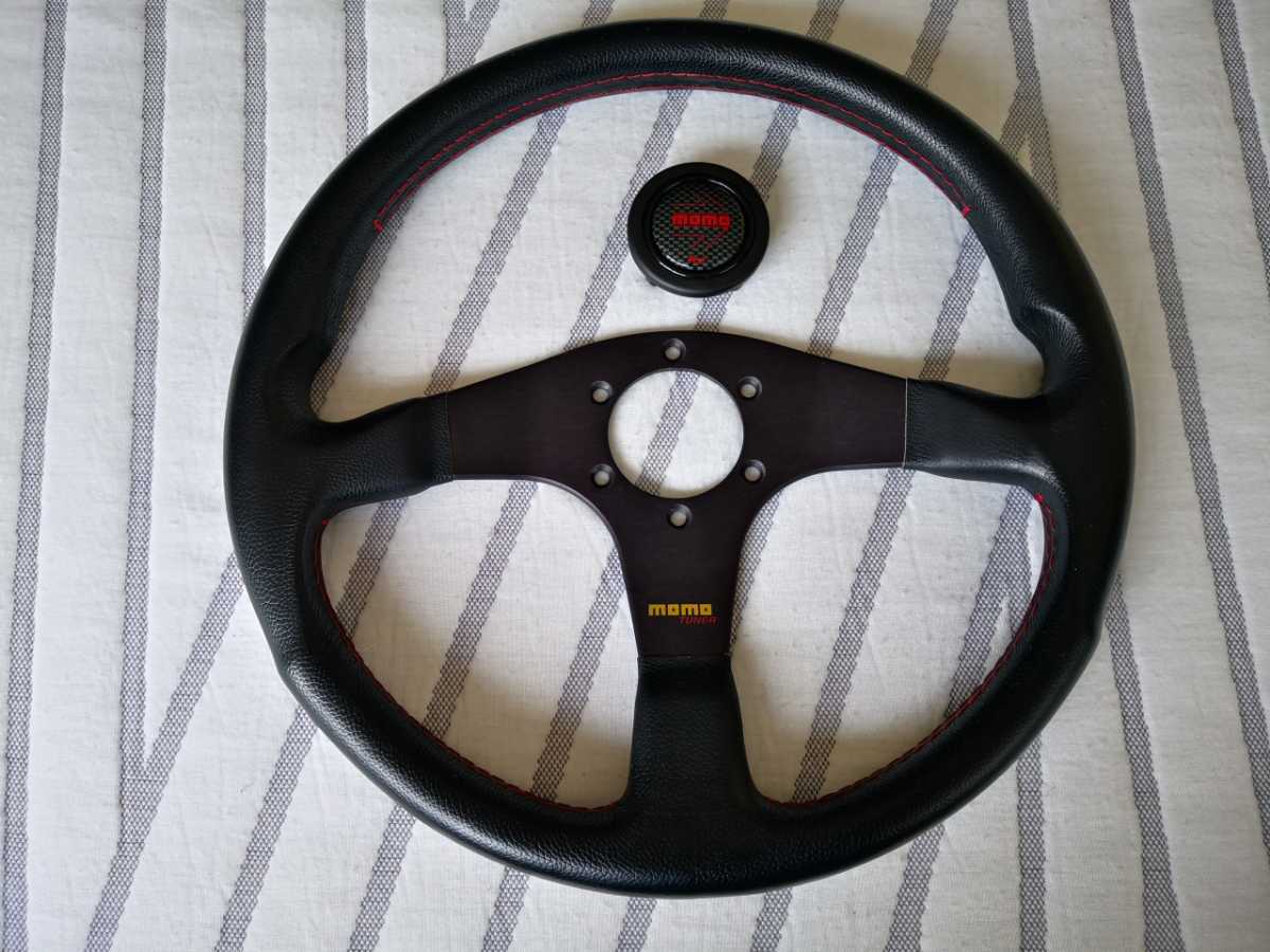 MOMO | TUNER チューナー ブラック 350mm モモ レッドステッチ