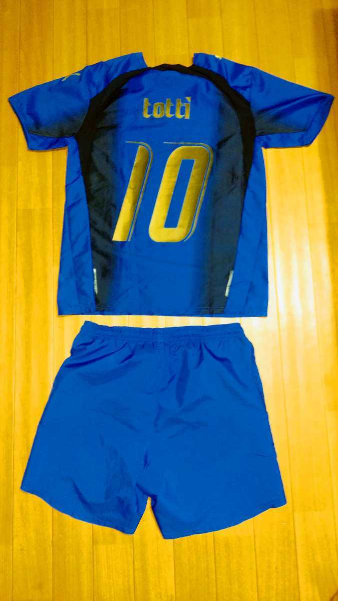※値下不可　フランチェスコ・トッティ　イタリア代表　サイン入りユニ　日韓W杯 値下不可フランチェスコ・トッティイタリア代表サイン入りユニ日韓W杯