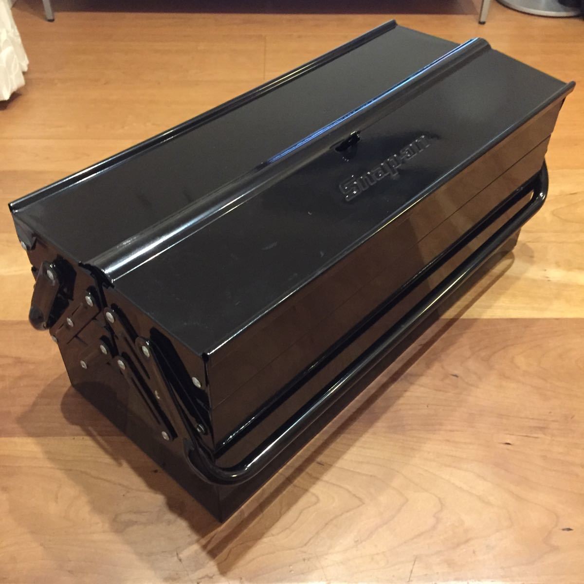 豊富な，限定SALE スナップオン snap-on 多段工具箱 ツールボックス 新色ブラック CTK19JKPC 世田谷ベース(携行型)｜売買されたオークション情報、yahooの商品情報をアーカイブ公開 - オークファン 携行型
