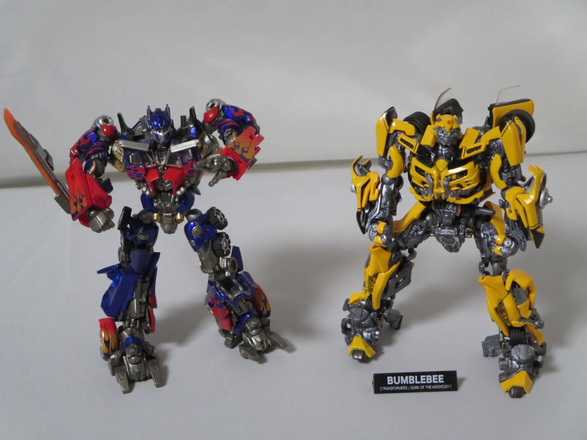 ロ 海洋堂 特撮リボルテック【オプティマスプライム＆バンブルビー】2