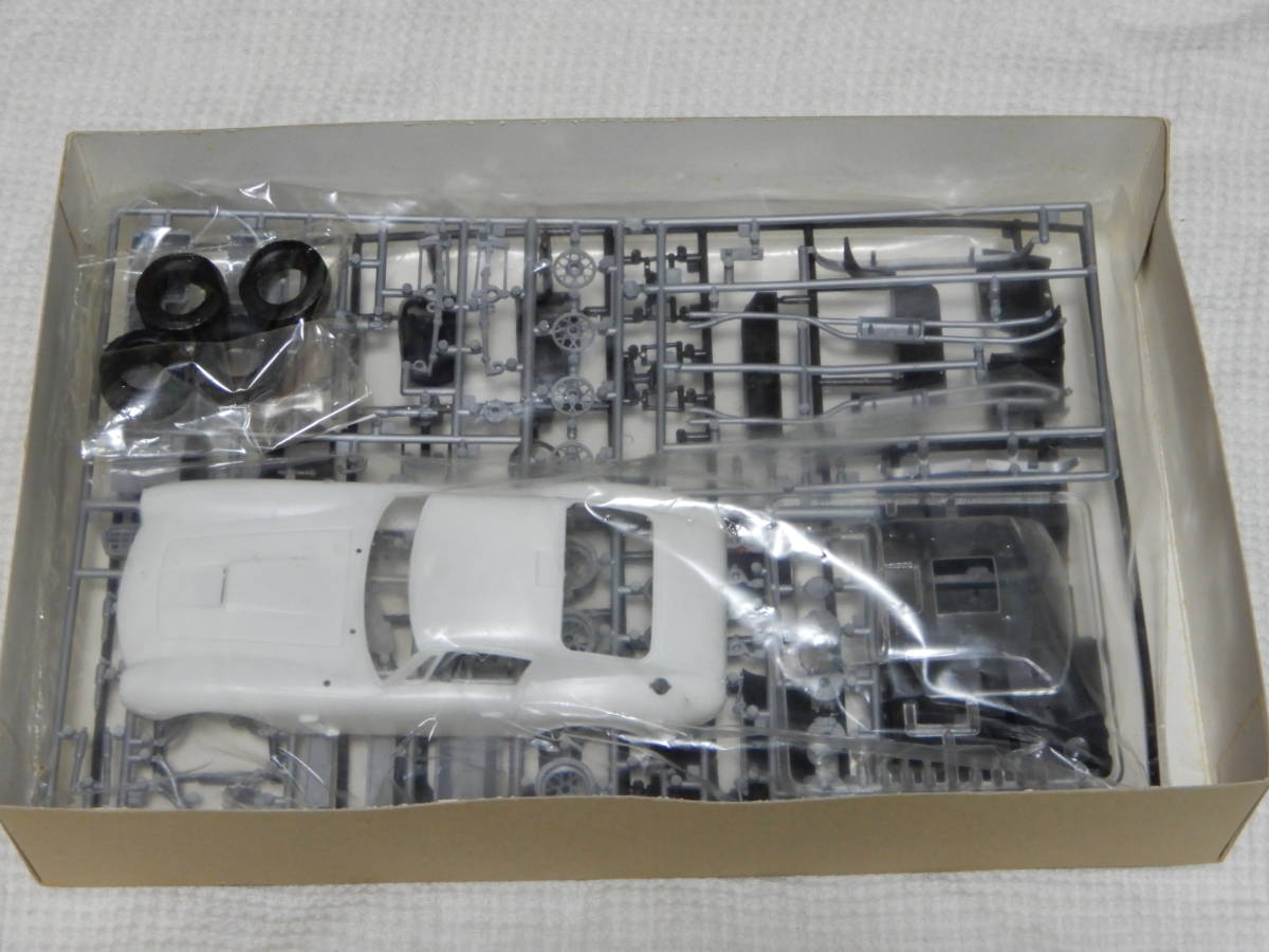 フェラーリ : グンゼ産業 1⁄24 グンゼ ハイテックモデル 250GT 再版 0 