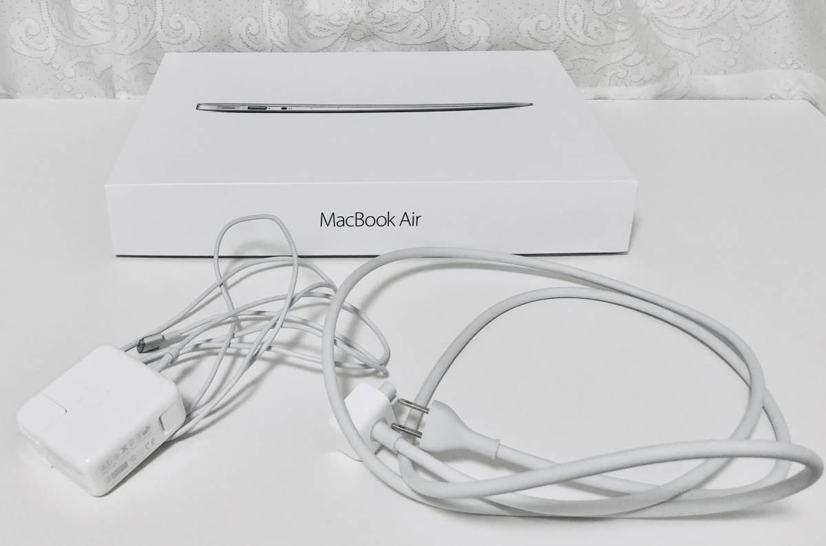 MacBook Air 2017 8GB, 128GB, 1.8GHzデュアルコアIntel Core i5 13インチ_3