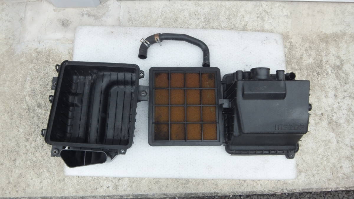マツダ　RX-7 FD3S 純正エアクリーナーボックス K50 マツダ RX-7 FD3S 純正エアクリーナーBOX 中古 ロータリーエンジン