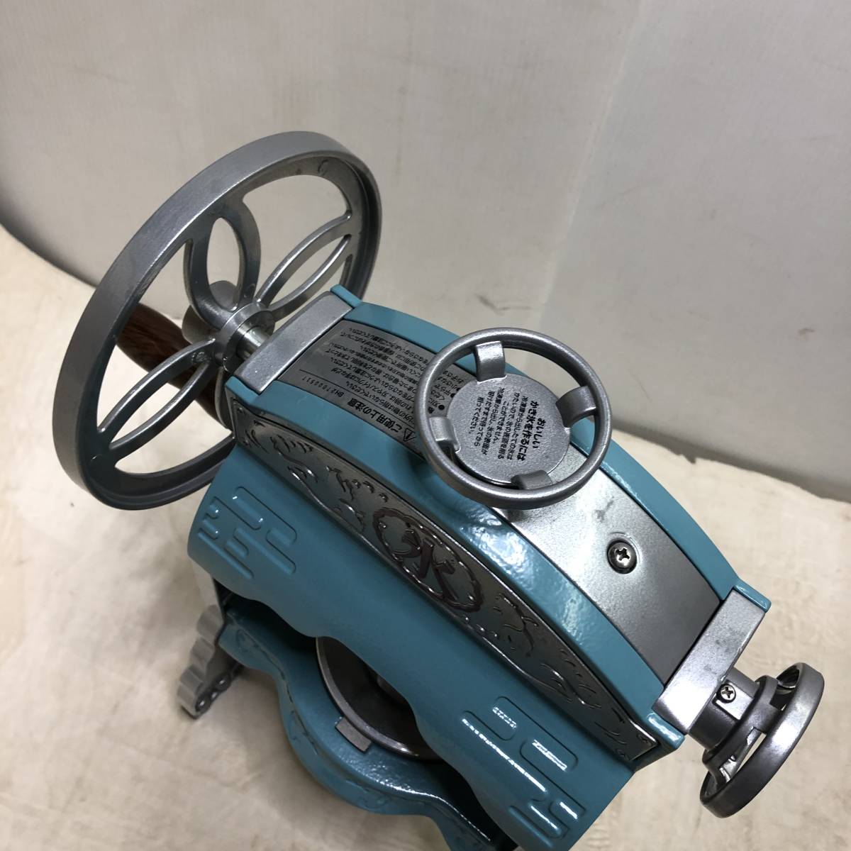 ドウシシャ 本格 手動 かき氷屋さんの ふわふわ 氷かき器 かき氷器 IS