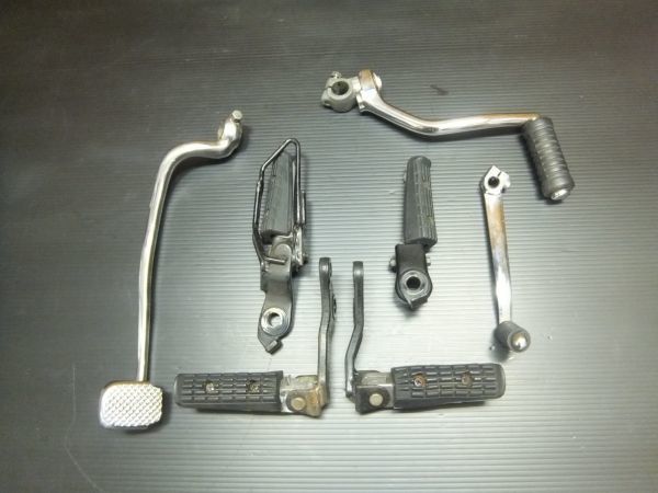 SR400 純正 2026年最新Yahoo!オークション RH01J、純正バックステップ