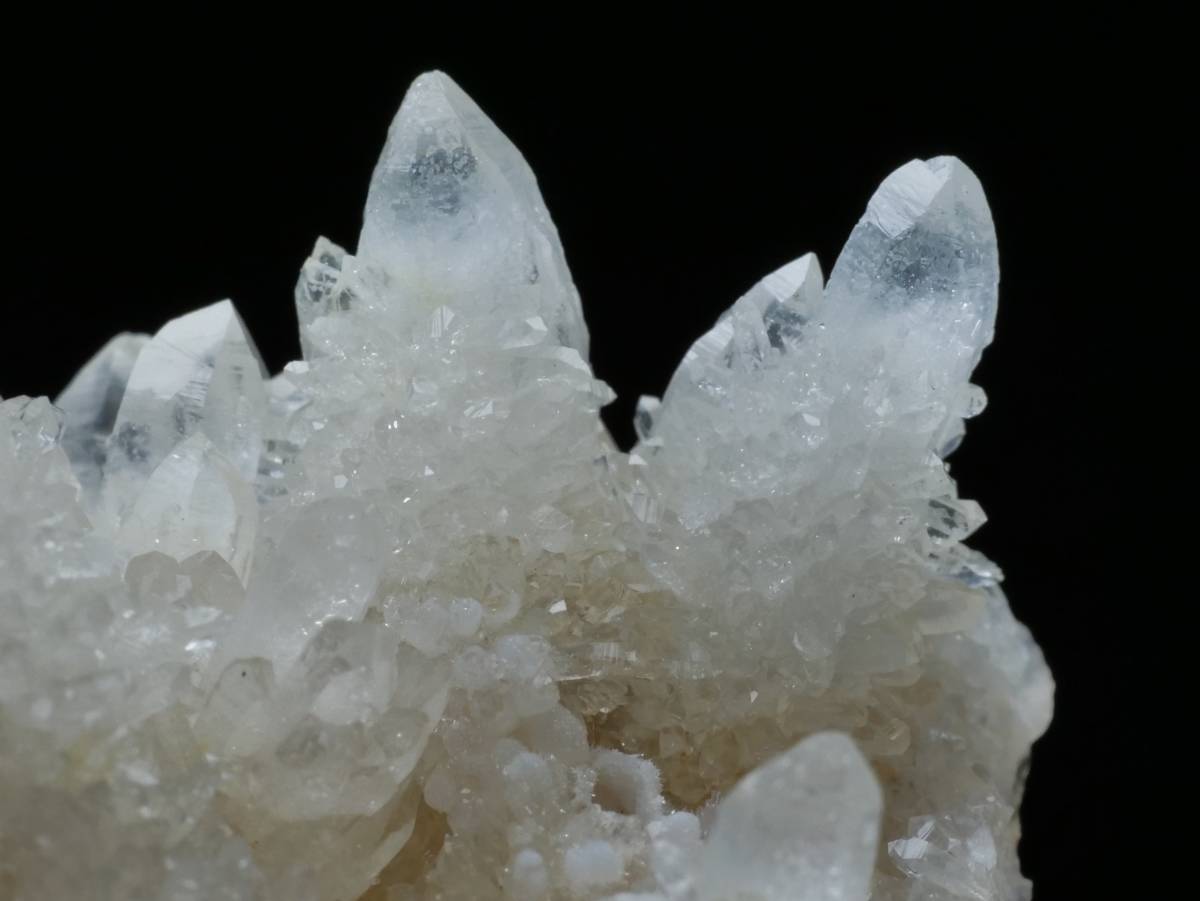 クリスタル クラスター 水晶クラスター 群晶 - 水晶天然石専門店ムーン