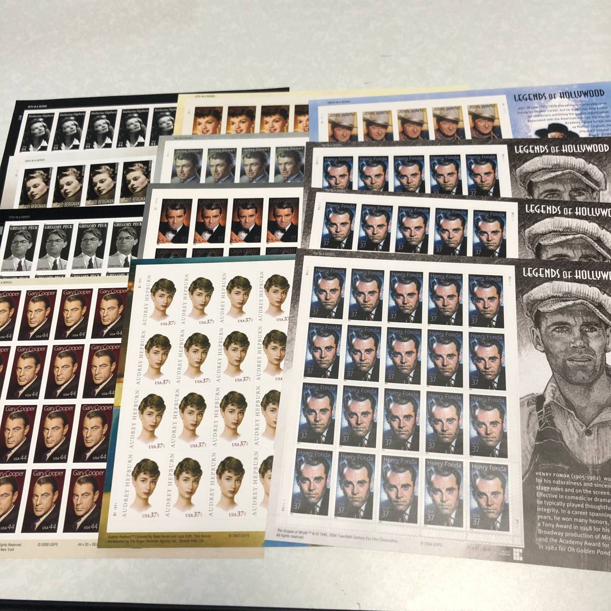 オードリー・ヘプバーン 切手シート 7シート I027 世界の切手 20枚シート シール切手 ハリウッドスター（オードリー