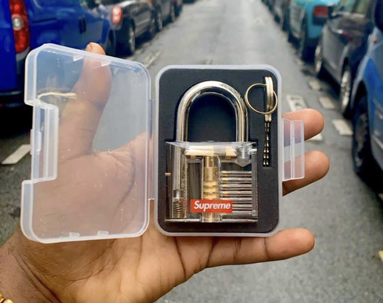 新品正規】20ss supreme Transparent Lock Clear シュプリーム 鍵 カギ
