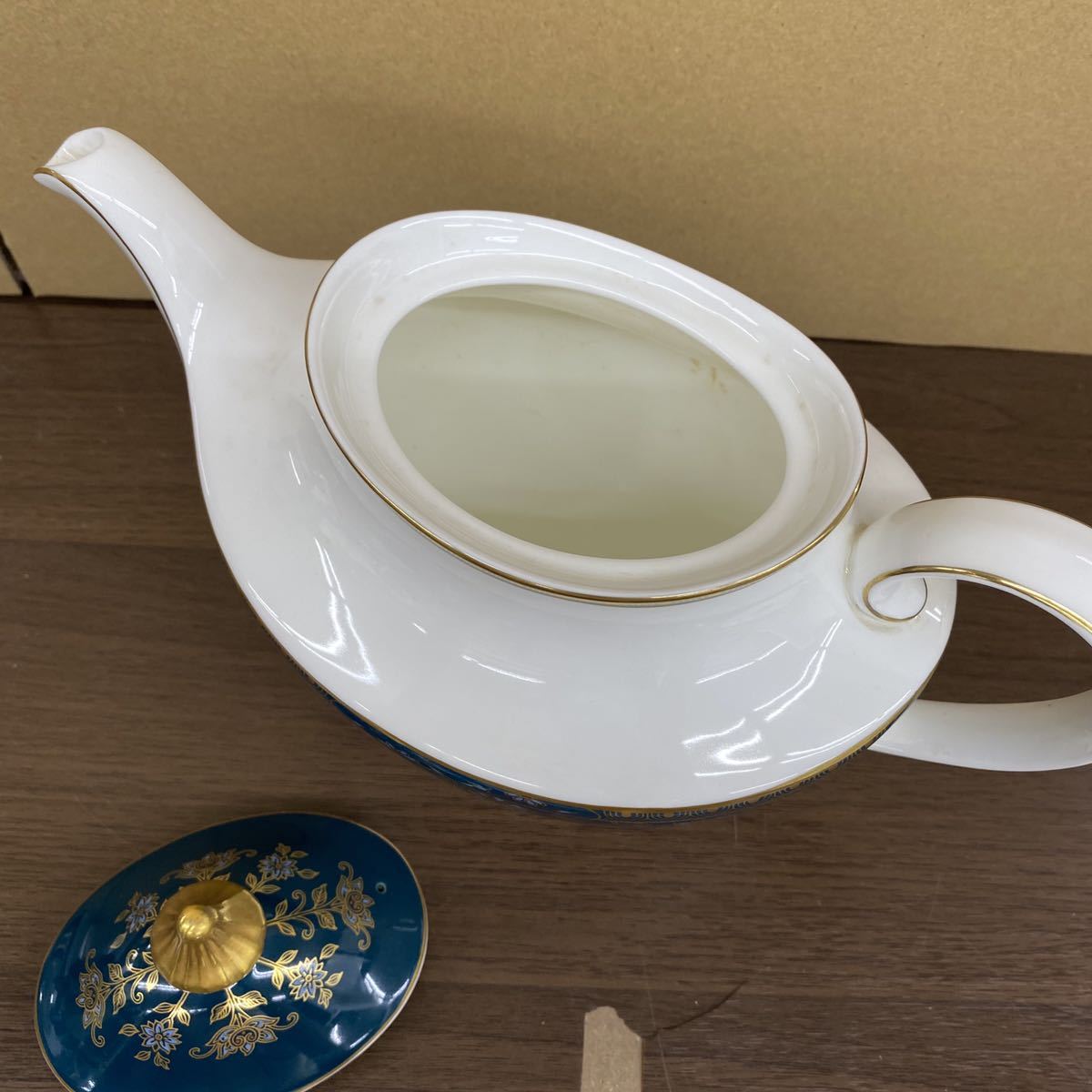 ROYAL DOULTON ロイヤルドルトン CARLYLE カーライル ティーポット 