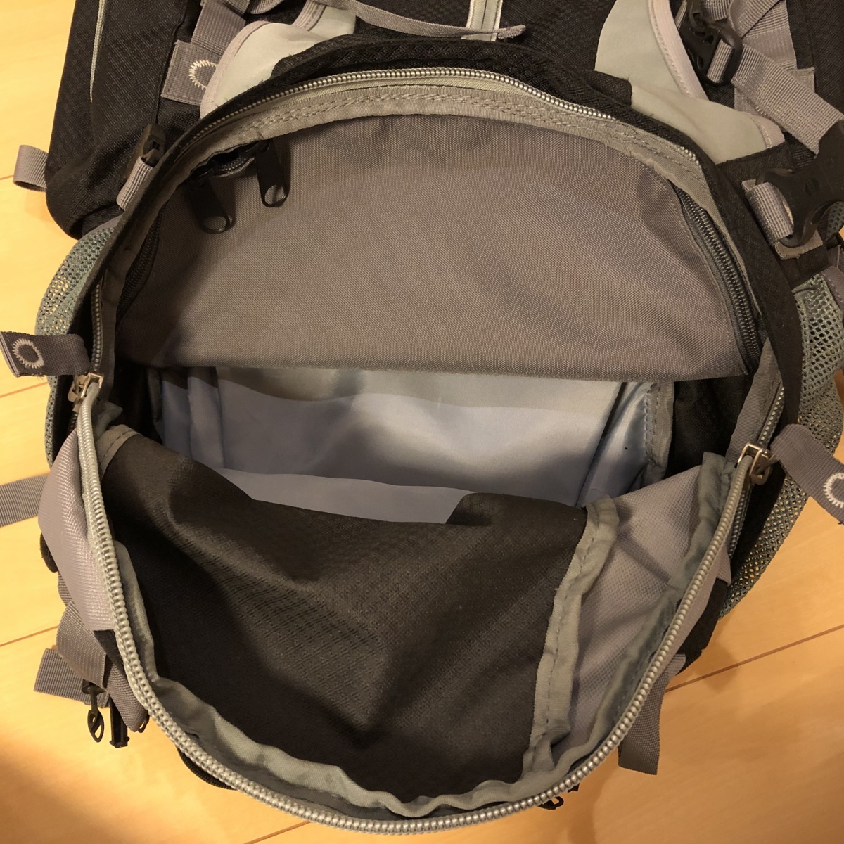 High Sierra Backpack Avenger 0 Explorer – Pack Frame 45L 1 Back Blue AVENGER 黒 Backpacks