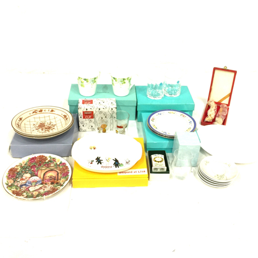 【最安値，豊富な】 ティファニー フローラル デザート皿 他 マグカップ グラス ロイヤルドルトン 大皿 等 食器 まとめ セット(ティファニー)｜売買されたオークション情報、yahooの商品情報をアーカイブ公開 - ティファニー