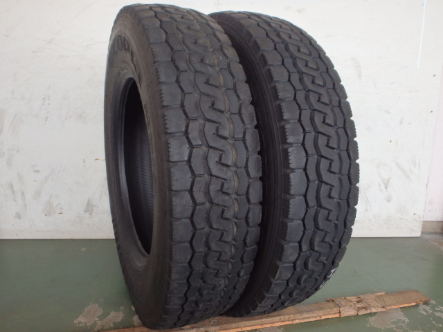L13930-ブリヂストン M812 205/80R17.5 120/118L 中古 7分山 2本セット オールシーズン 2018年製