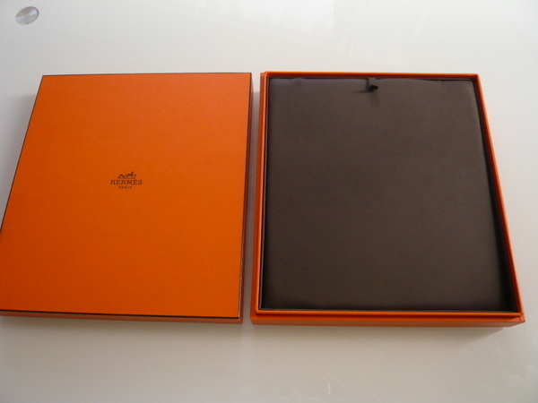 美品　エルメス　ネックレスケース　空箱　大サイズ エルメス ネックレス ケース 大 ボックス 空き箱のみ HERMES 【公式通販】