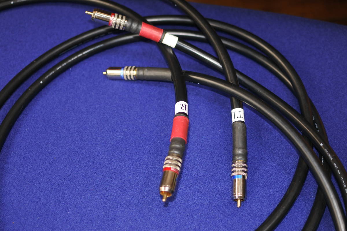極太 伝説のスーナーケーブル SUHNER 約1.8M RCA ラインケーブル 極太 伝説のスーナーケーブル SUHNER 約1.8M RCA ラインケーブル