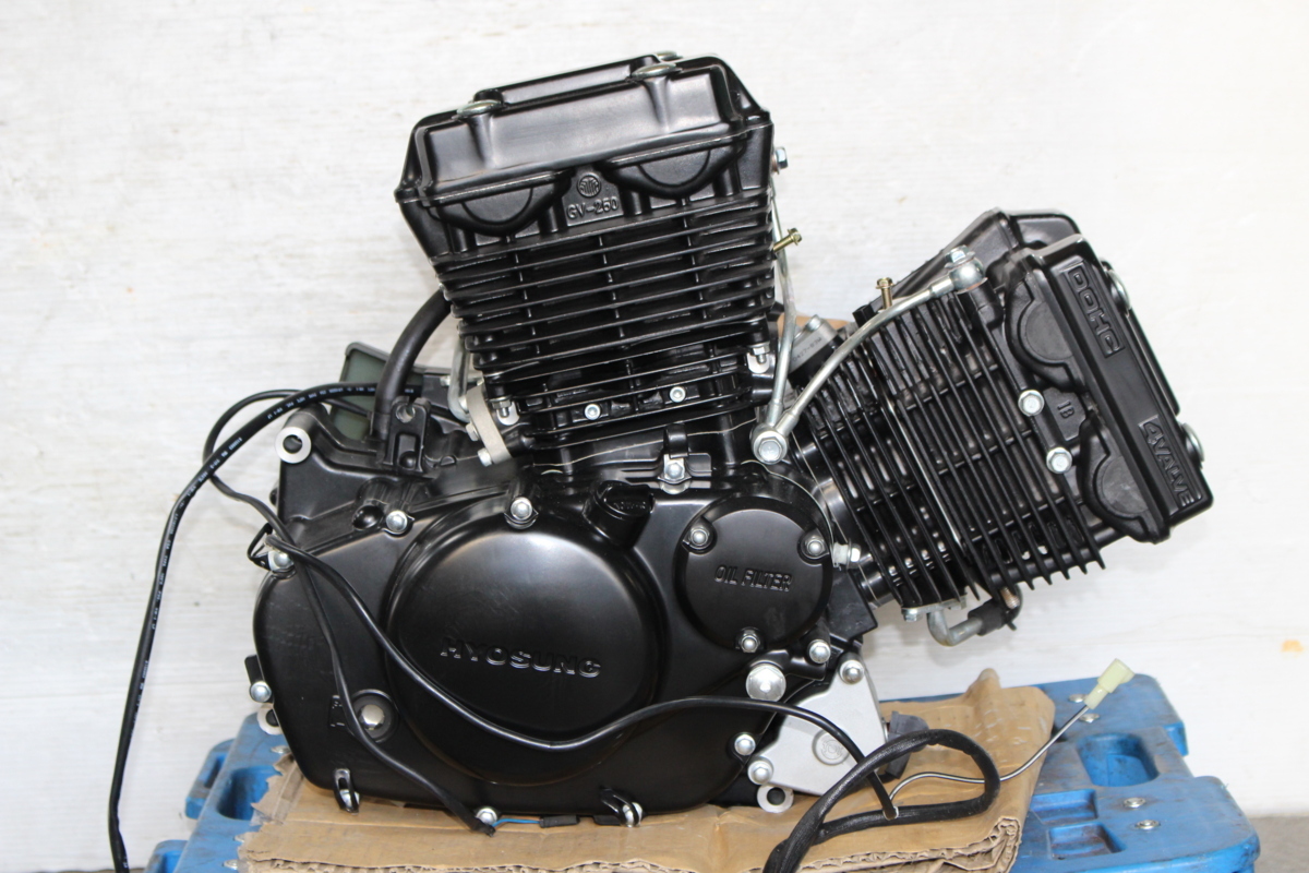 ヒョースン ヤフオク 沖縄のバイクを | ヒョースン（HYOSUNG）GT250Rの 