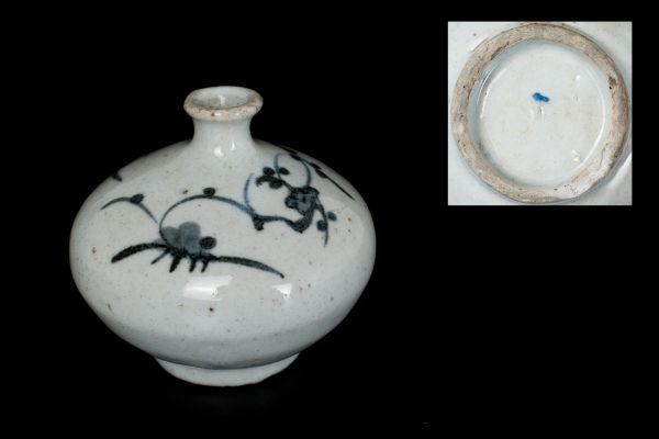 伊万里焼 古伊万里 染付 花草文 油壷 小壷 V 9775 伊万里焼 古伊万里