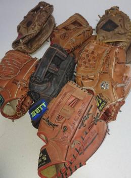 赤字超特価，驚きの破格値，HOT 野球 グローブ 子供用 まとめて 7個 MIZUNO ZETT 他(軟式用)｜売買されたオークション情報、yahooの商品情報をアーカイブ公開 - オークファン 子ども用
