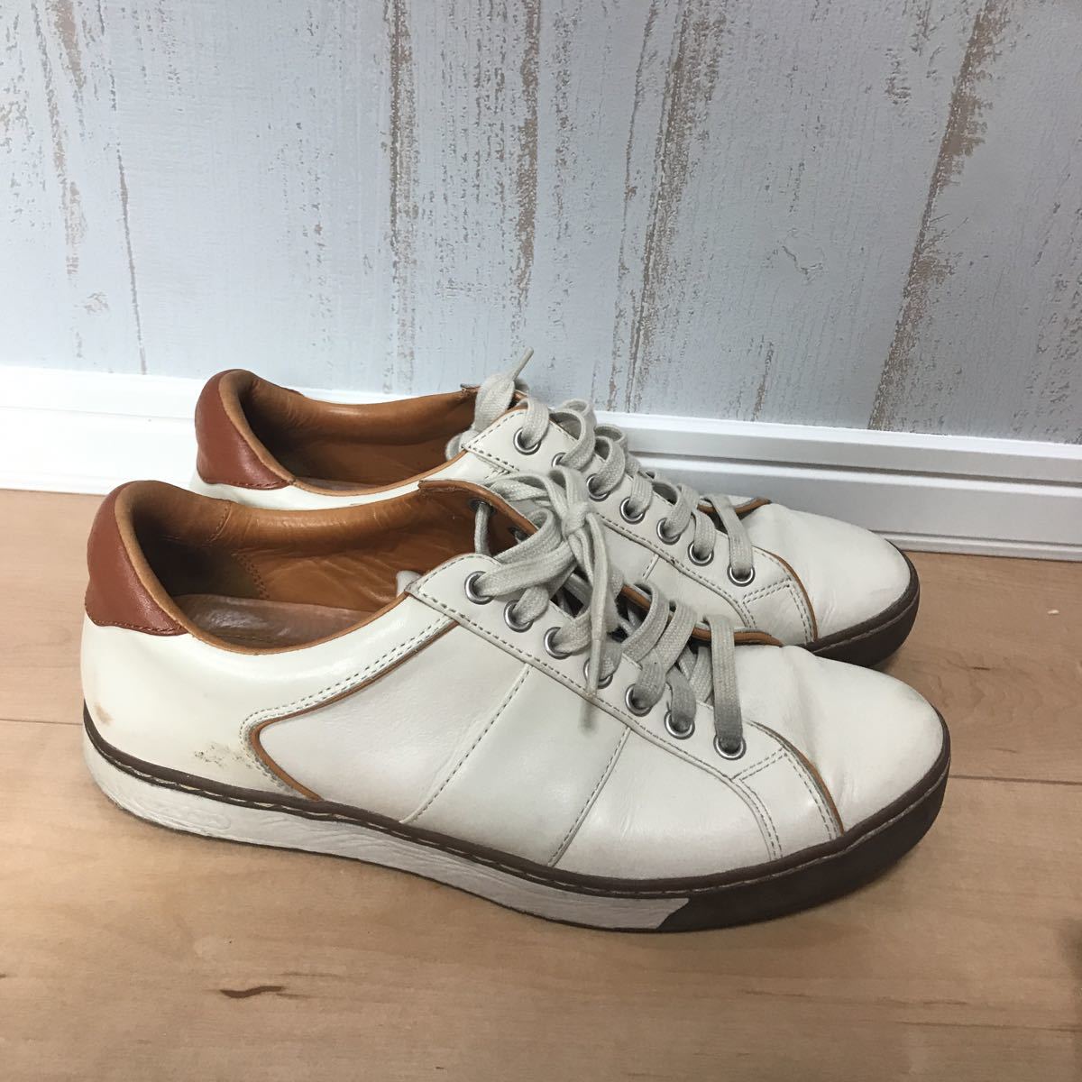 539 コールハーン スニーカー サイズ 8m 約26 26 5センチ Cole Haan 8 5インチ 売買されたオークション情報 Yahooの商品情報をアーカイブ公開 オークファン Aucfan Com