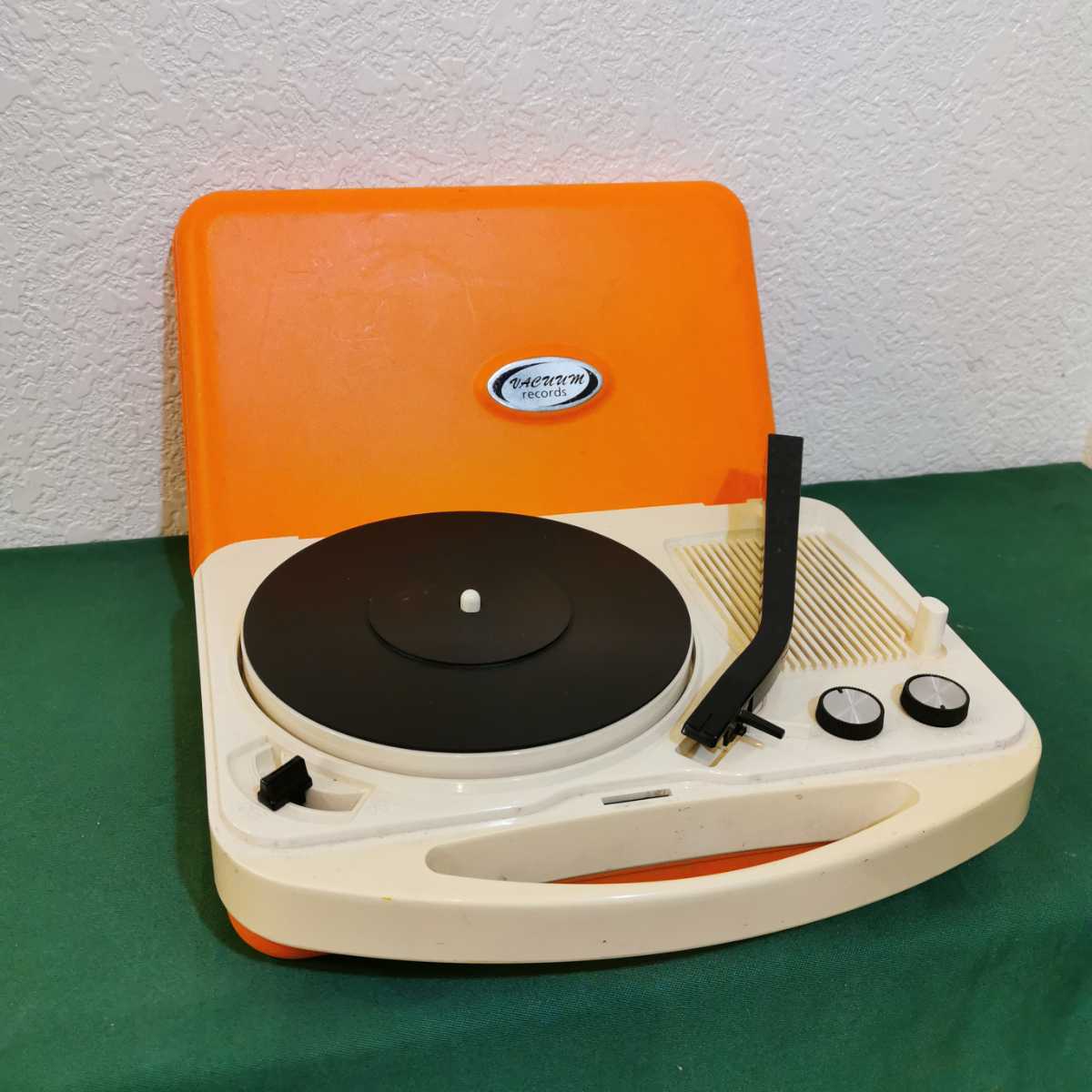 vacuum records ポータブルレコードプレーヤー VP96 レコードプレイヤー audio-technica VP96 ポータブルレコード