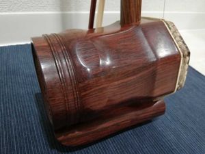 二胡　美品　ほぼ未使用 二胡のYahoo!オークション(旧ヤフオク!)の相場・価格を見る｜Yahoo