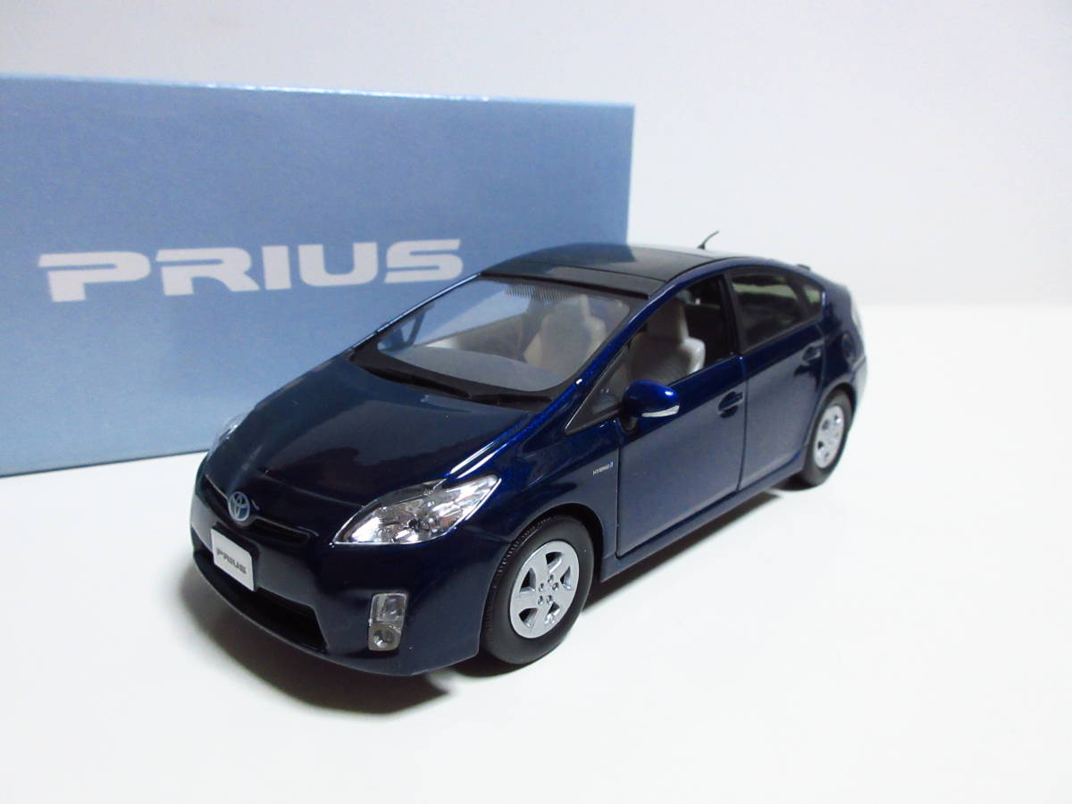 最新作，2026 1/30 トヨタ 3代目プリウス PRIUS 30系 非売品 カラーサンプル ミニカー ダークブルーマイカ(乗用車)｜売買されたオークション情報、yahooの商品情報をアーカイブ公開 - オークファン 乗用車