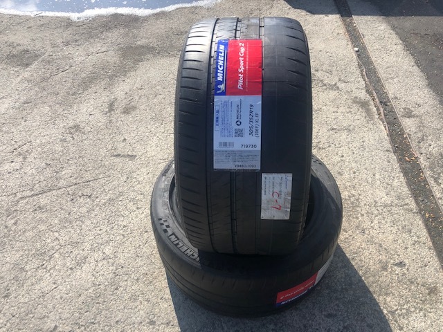 現品限り　未使用　新品　ミシュラン　Pilot　Sport　CUP2　　パイロットスポーツCUP2　305/35R19　2019年製22週　2本セット
