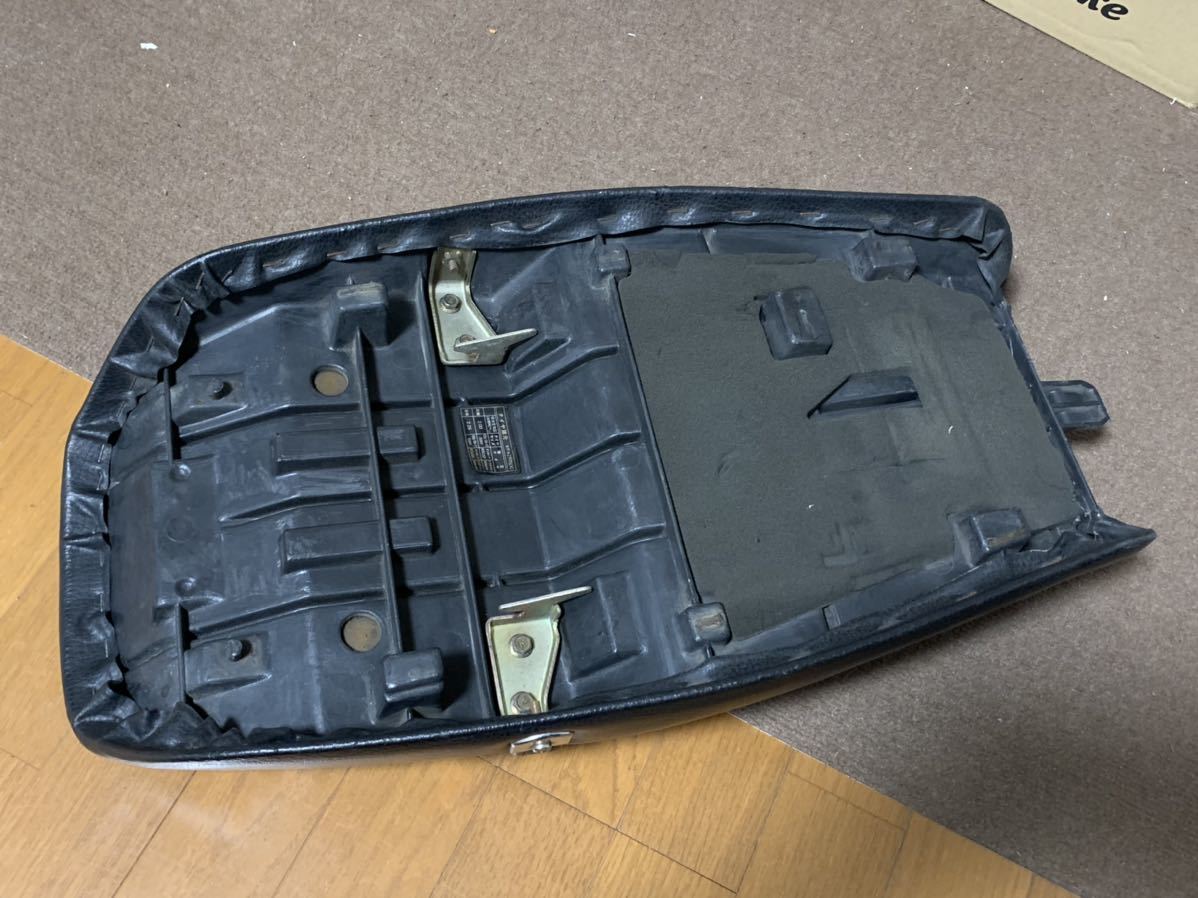ゼファー750 黒いストライプデザインシート ゼファー750 黒い