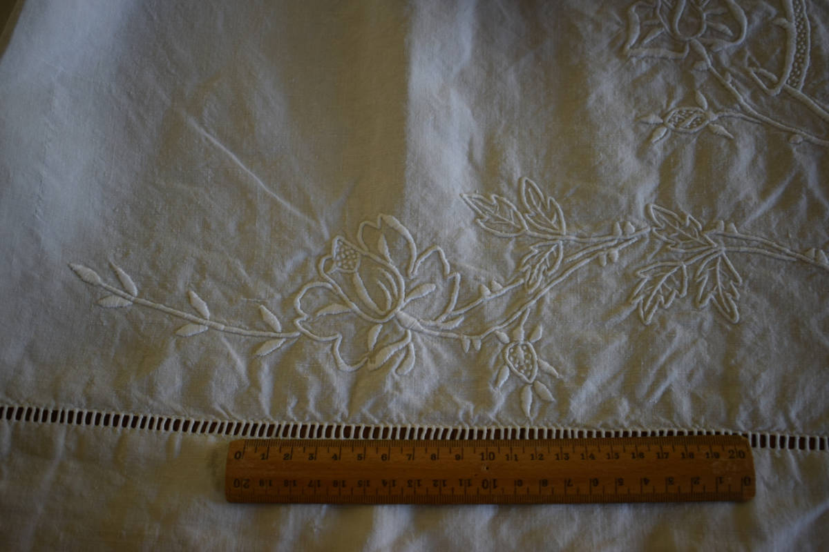フランス アンティークリネンシーツ 薔薇とイニシャル『CG』手刺繍 