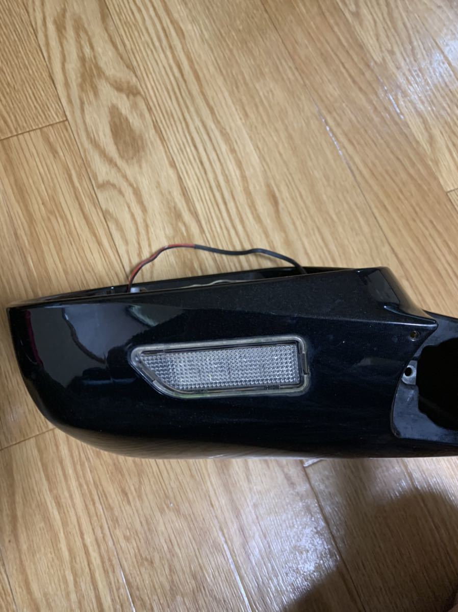 ハイエース 200系 ドアミラーカバー ☆比較的綺麗☆ 左右 LED ミラー 