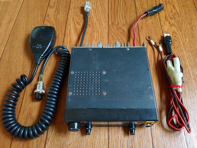 ICOM IC-2330 144MHz/430MHz10Wデュアルバンドモービルトランシーバー