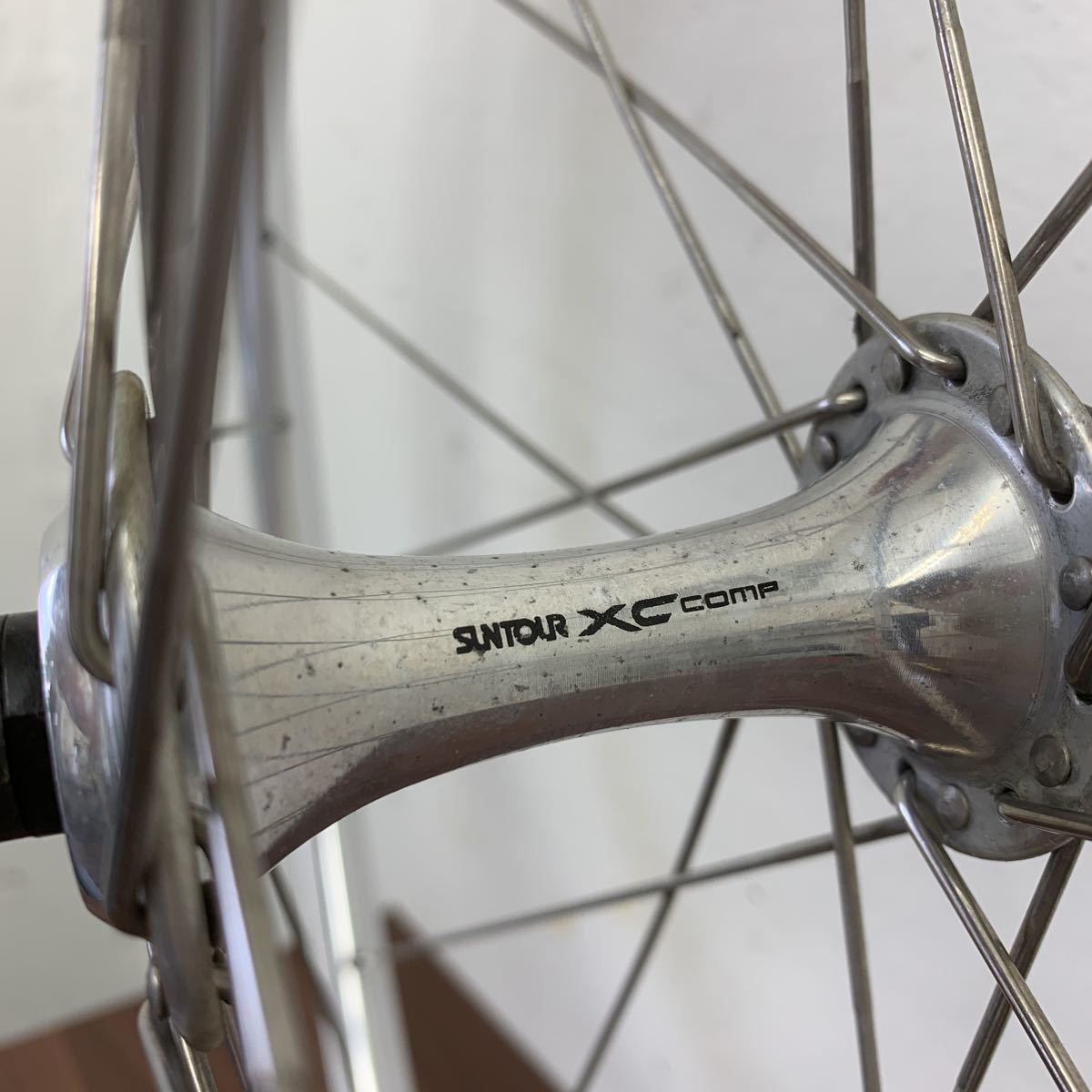 秋セール 26インチフロントホイール ハブ：SUNTOUR XC COMP リム