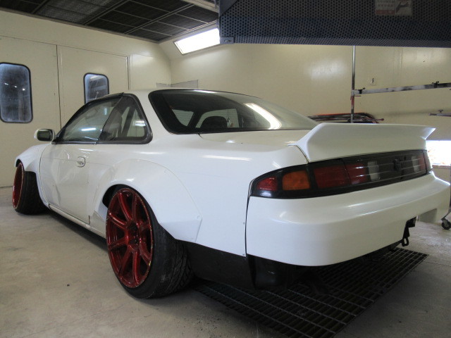 debut S14シルビア　トランクウィングＦＲＰ白ゲルコート仕上げ　前期後期対応　日本製ハイクオリティ S14シルビア S14 シルビア Ｓ14シルビア前期 軽量化 リア