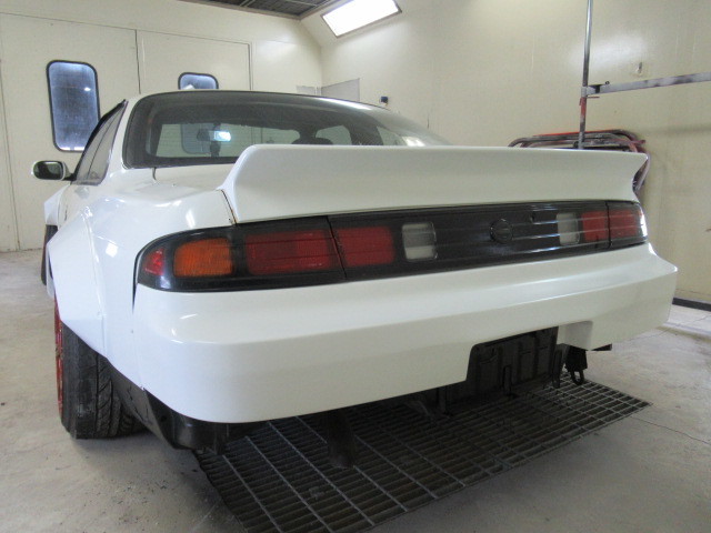 debut S14シルビア　トランクウィングＦＲＰ白ゲルコート仕上げ　前期後期対応　日本製ハイクオリティ S14シルビア S14 シルビア Ｓ14シルビア前期 軽量化 リア