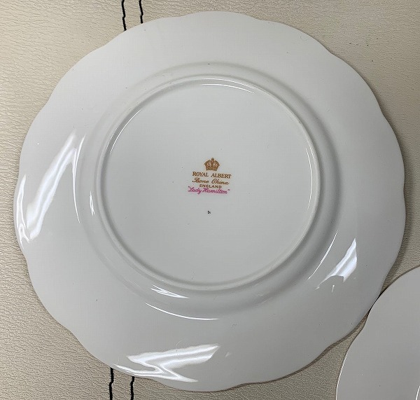 ロイヤルアルバート ROYAL ALBERT レディー Albert Royal Lady 英国製 レア美品ロイヤルアルバート☆レディカーライル レディカーライル - カーライル ティー Ascot カップ＆ソーサー レディーカーライル