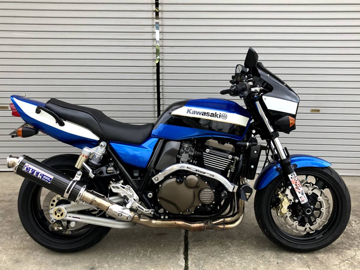 ZRX1200R カスタムマシン by カスタムピープル ZRX1200R（カワサキ 