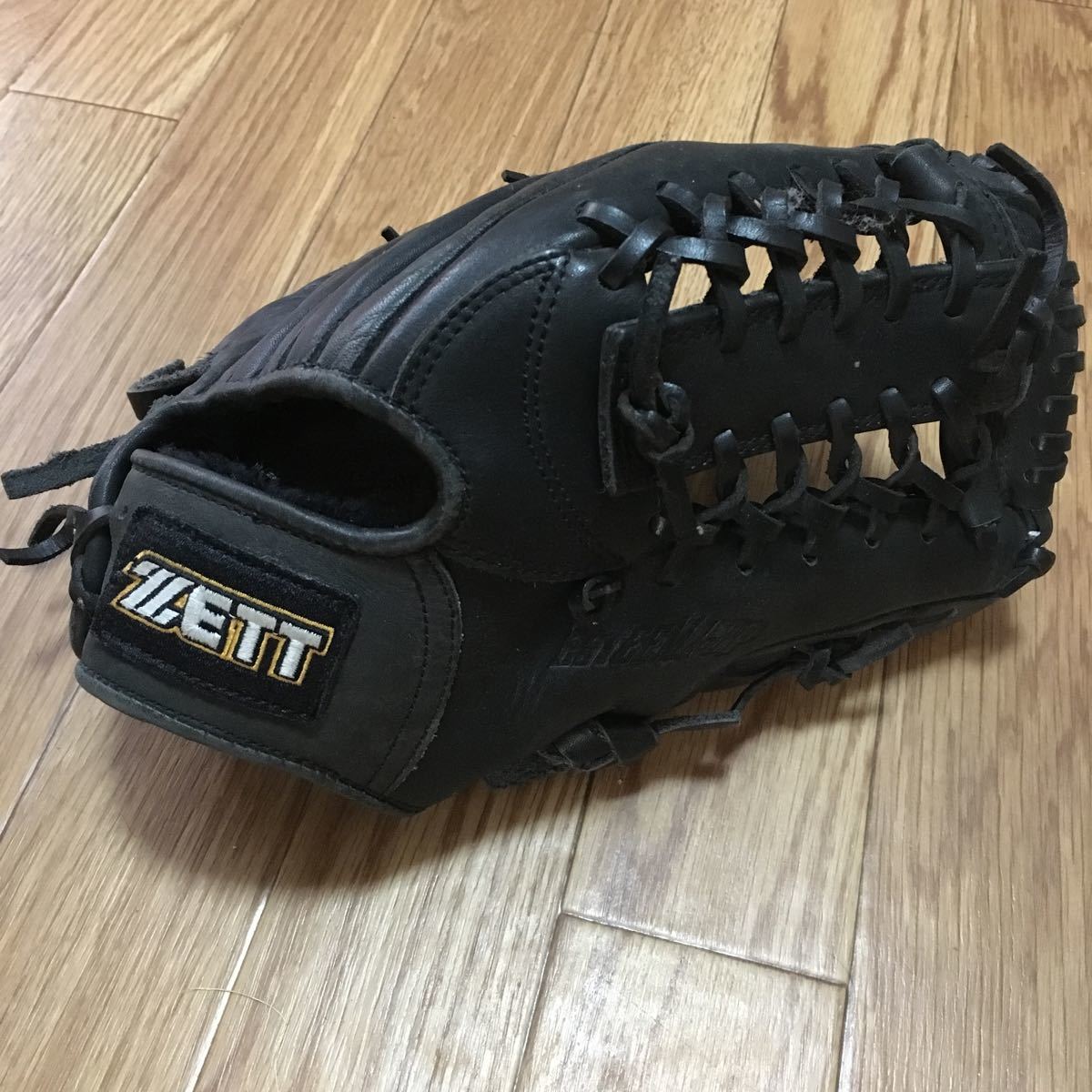 【本物保証，100%新品】 ZETT ゼット オールラウンド 内野手 軟式 右利き用(内野手用)｜売買されたオークション情報、yahooの商品情報をアーカイブ公開 - オークファン 大人用