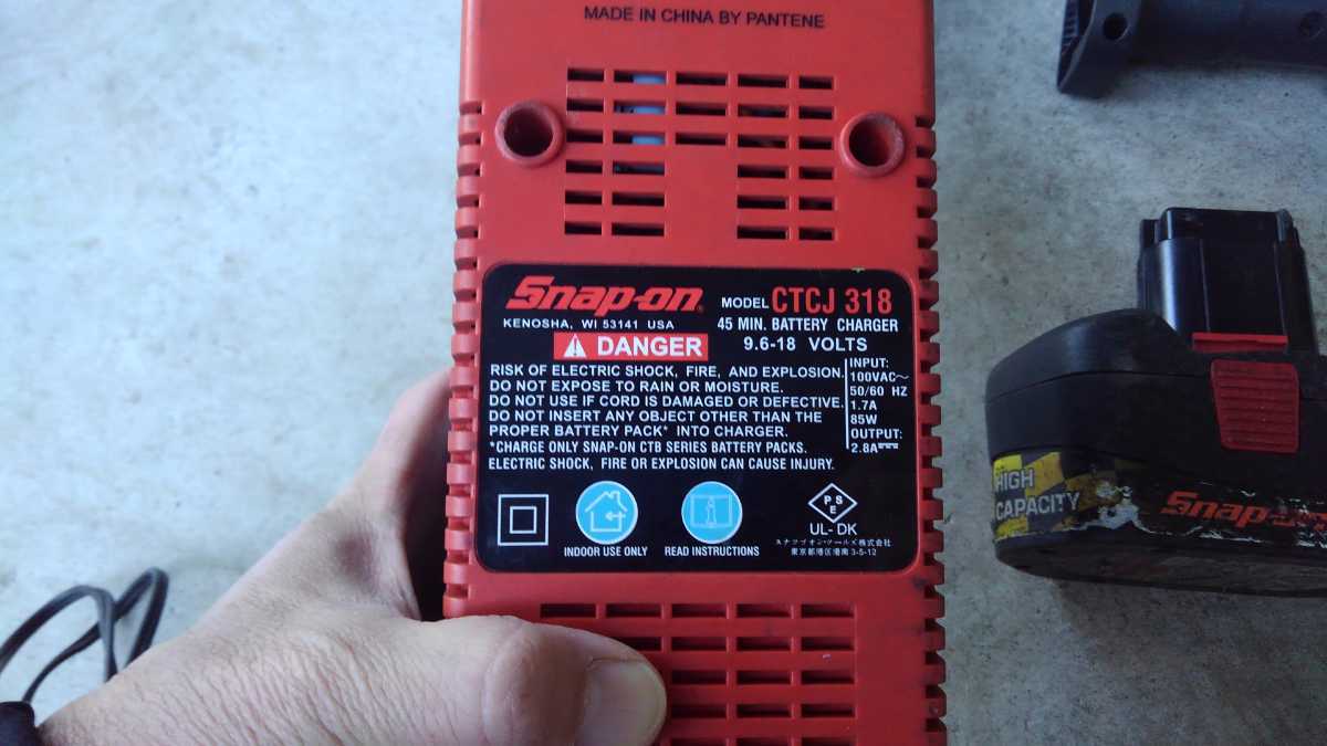 スナップオン ☆SNAP-ON スナップオン コードレスインパクトレンチ/LEDライト/充電器/バッテリーセット CTJ3850 CTCJ318 CTB3185 ジャンク品☆ snap-on 電動インパクト 3\u20448 - メンテナンス用品新