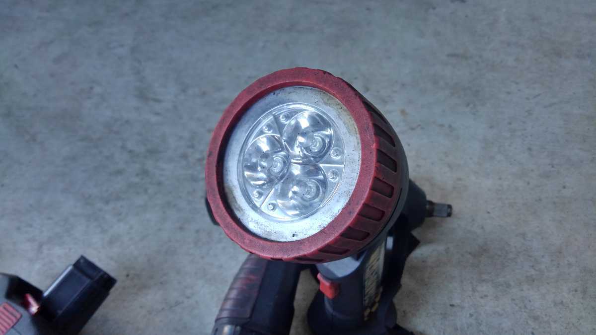 スナップオン ☆SNAP-ON スナップオン コードレスインパクトレンチ/LEDライト/充電器/バッテリーセット CTJ3850 CTCJ318 CTB3185 ジャンク品☆ snap-on 電動インパクト 3\u20448 - メンテナンス用品新