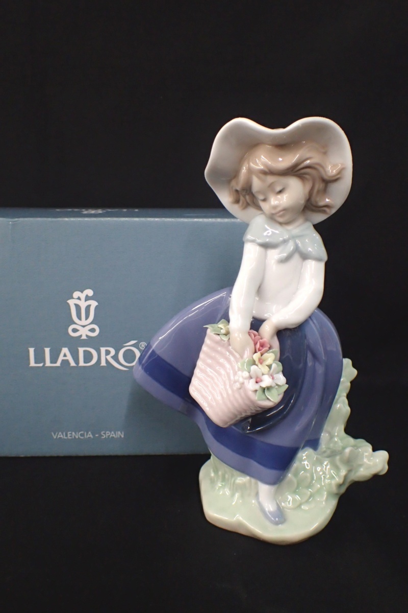 ★ご確認用★ リヤドロ LLADRO 花と少女 綺麗な花ばかり 女の子 花かご 花バッグ 管