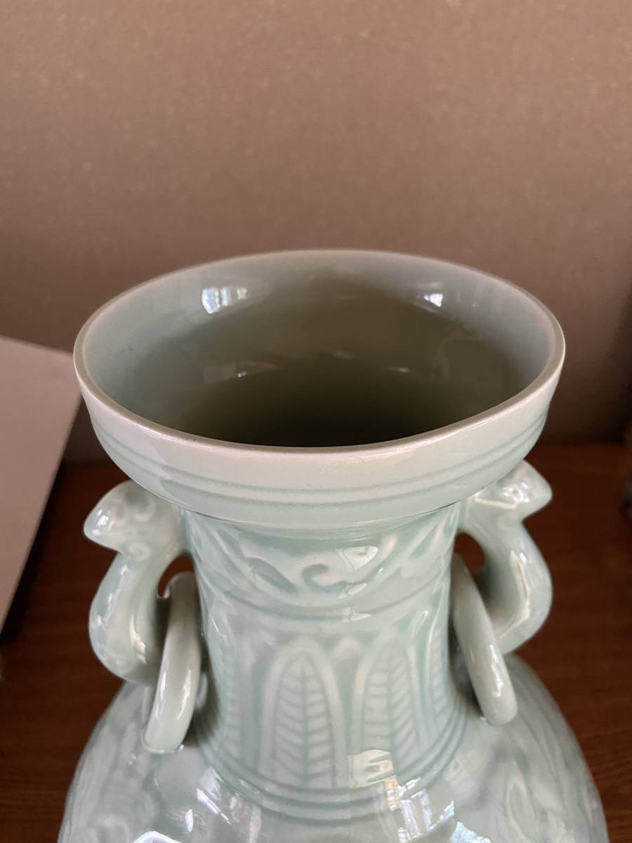 龍泉 中国龍泉窯 双耳 花 牡丹文青磁花瓶 花器 壷 インテリア 花器 0