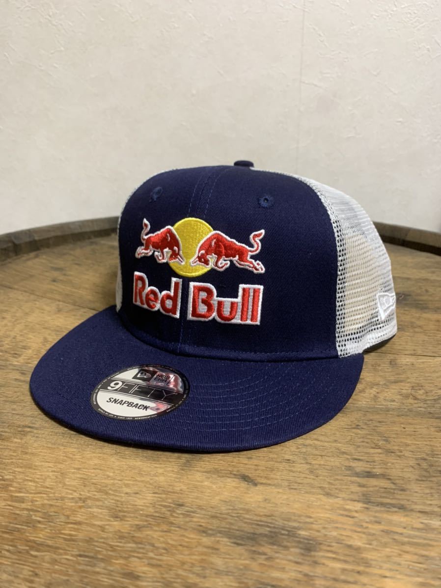 非売品 ストラップ付き Red Bull レッドブル アスリート支給品 帽子 ニューエラ メッシュキャップ スナップバッグ 白 紺 ニューエラ 売買されたオークション情報 Yahooの商品情報をアーカイブ公開 オークファン Aucfan Com