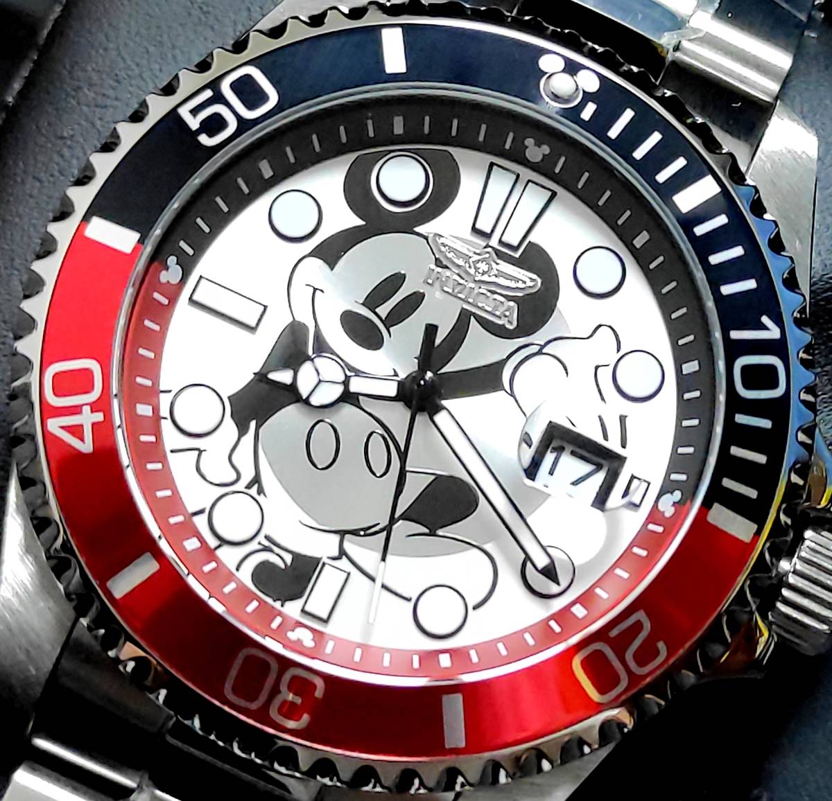 【新品】定価6.8万円 INVICTA インビクタ DISNEY ディズニー公式Wネーム ミッキー サブマリーナ シルバー×レッド×ブラック 限定5000個！