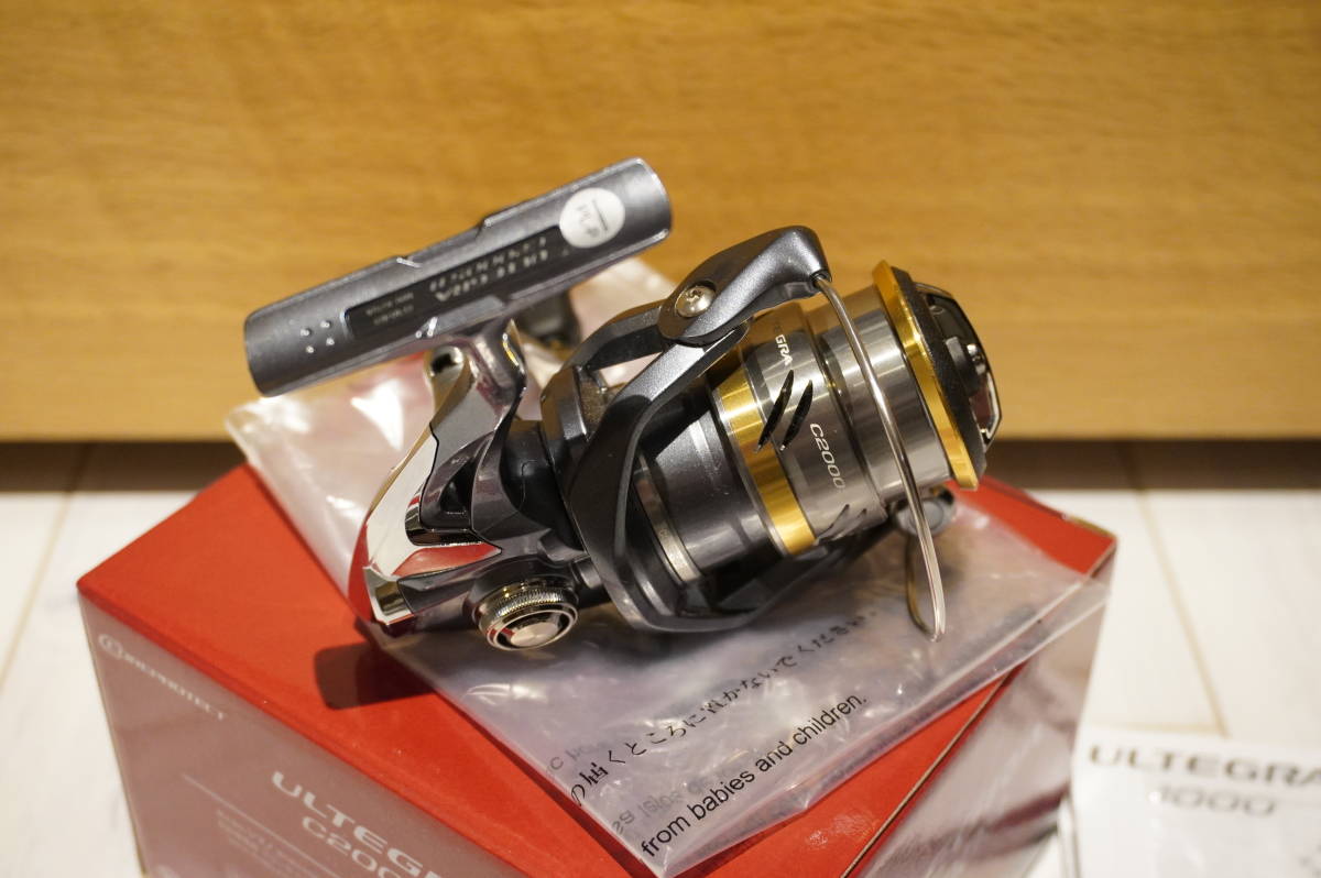大口注文 シマノ 17 アルテグラ C2000S ／ かなり美品 ／ SHIMANO 