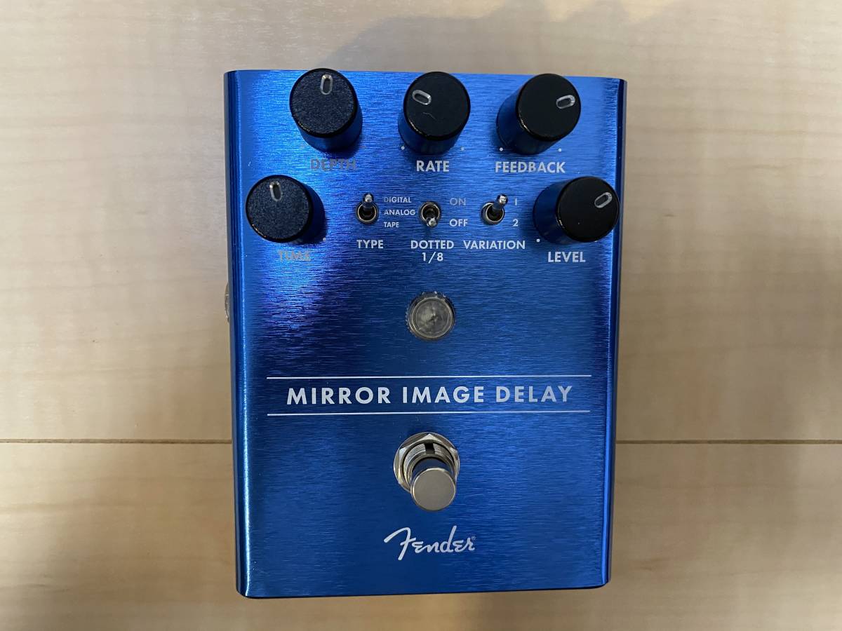 Fender MIRROR IMAGE DELAY