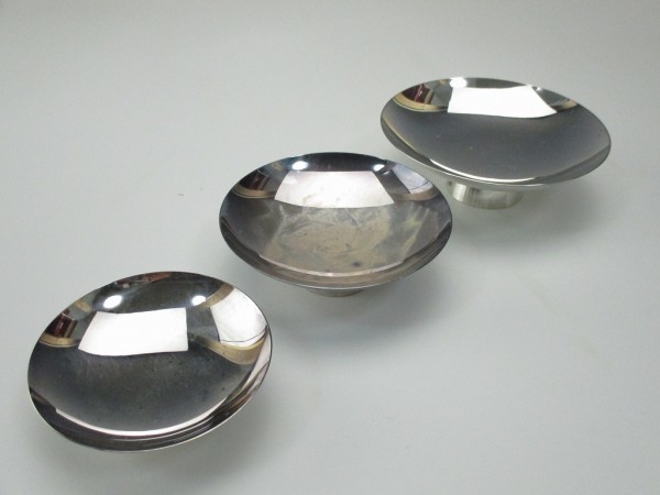愛媛/東予 買取 売り切り品！〉純銀 刻印 三ツ重 盃 総重量206g【107