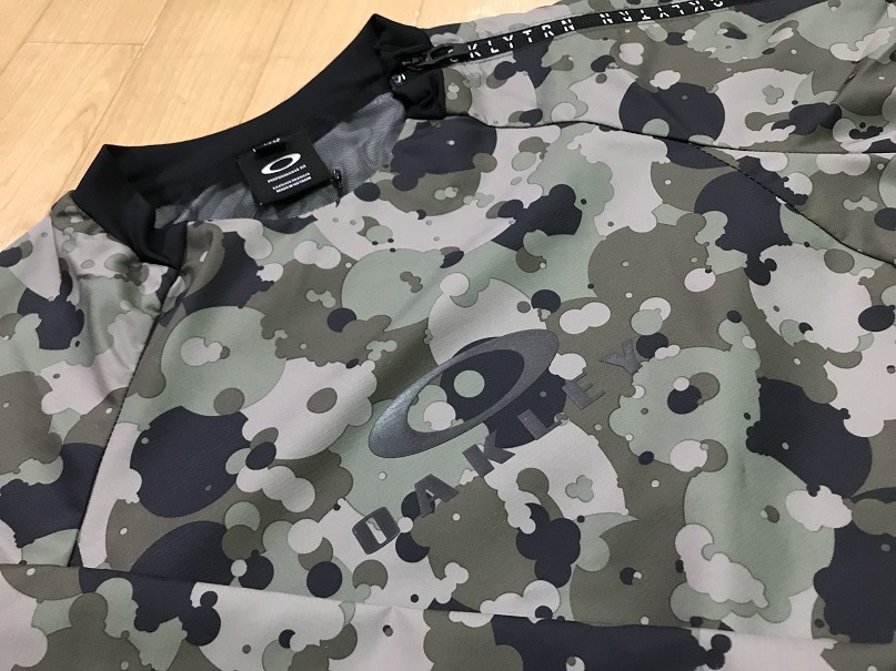 【人気セール，お買い得】 OAKLEY オークリー Enhance Wind Crew 2.7 422633 Green Print Ｌ(オークリー)｜売買されたオークション情報、yahooの商品情報をアーカイブ公開 - オークファン ジャンパー、ジャケット