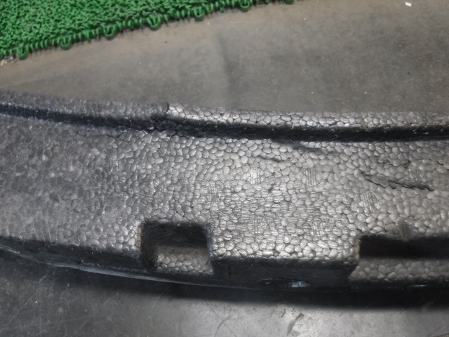 プリウス　ZVW50　フロントバンパーホースメント　エネルギー (A1104)